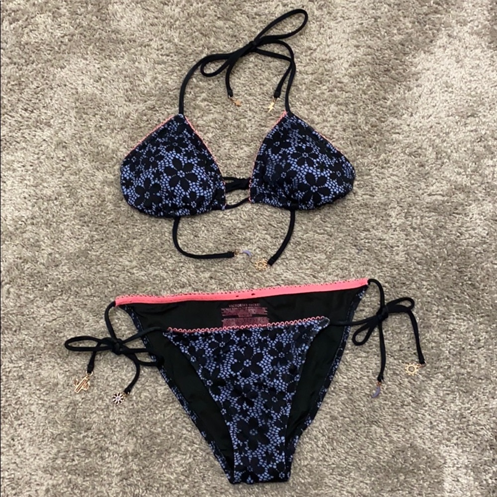 Victoria’s Secret bikini